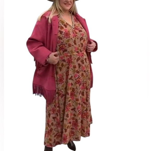 TWR HLL V neck Long Sleeve Maxi Dress - Picture 3 of 10